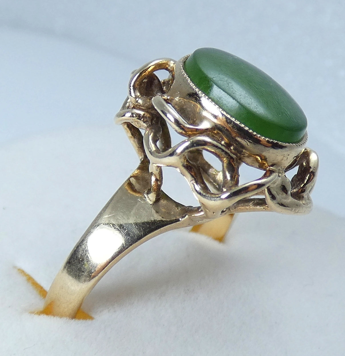 Vintage Solid 9ct Yellow Gold Green Jadeite Jade Cocktail Dress Ring Size 8 P 56
