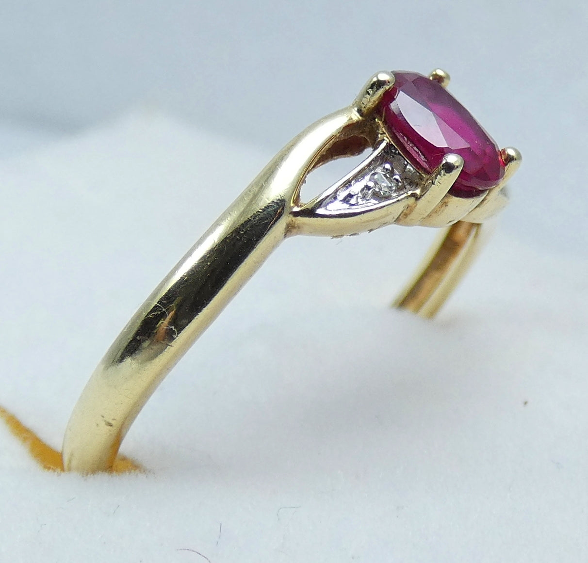 Modern Solid 9ct Yellow Gold Pink Oval Ruby & Diamond Dress Ring Size 7.5 O 55