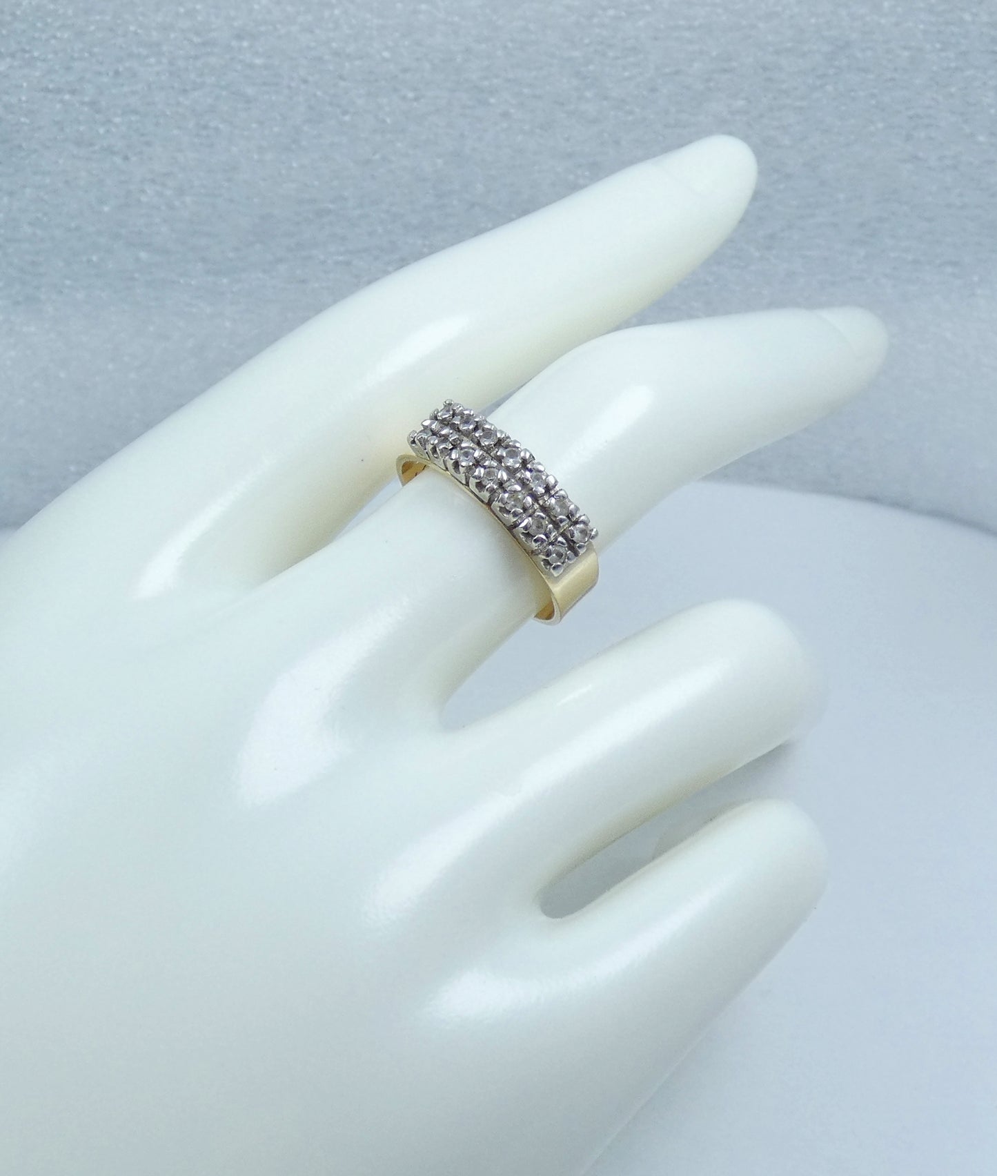 Vintage Solid 9ct Yellow Gold White Spinel Two Row Wedding Band Ring Size 7 N 54
