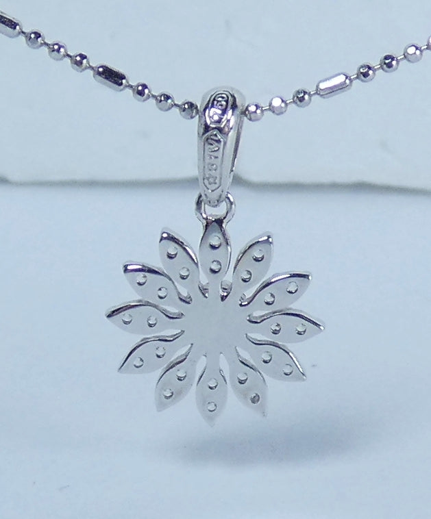 Solid 18ct White Gold Blue Sapphire Cluster Flower Sun Necklace Pendant Charm