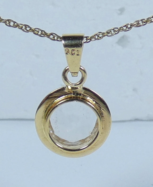 Vintage Solid 9ct Yellow Gold White Topaz Solitaire Textured Necklace Pendant