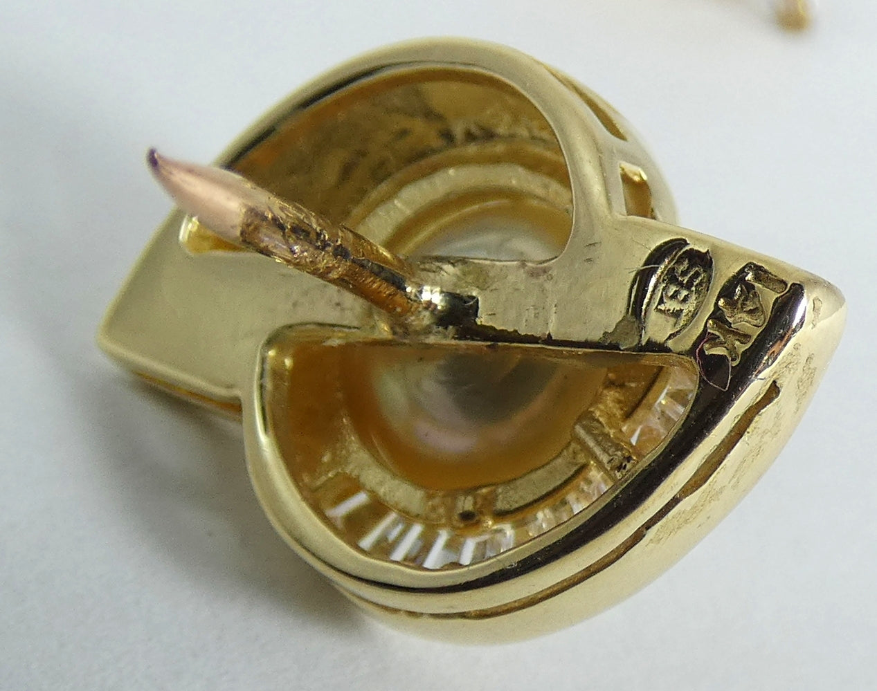 Vintage Solid 14ct Yellow Gold 7mm Pearl & 0.35ct Diamond Tie Cravat Pin Tack