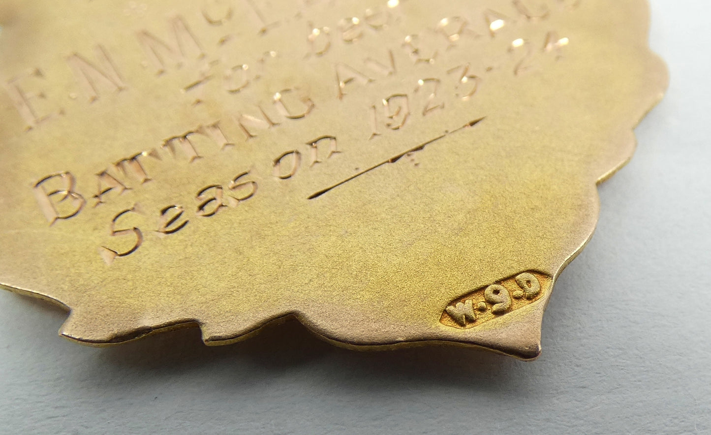 Antique 1924 Solid 9ct Yellow Gold Cricket Sports Medal Fob Pendant LPCC Batting