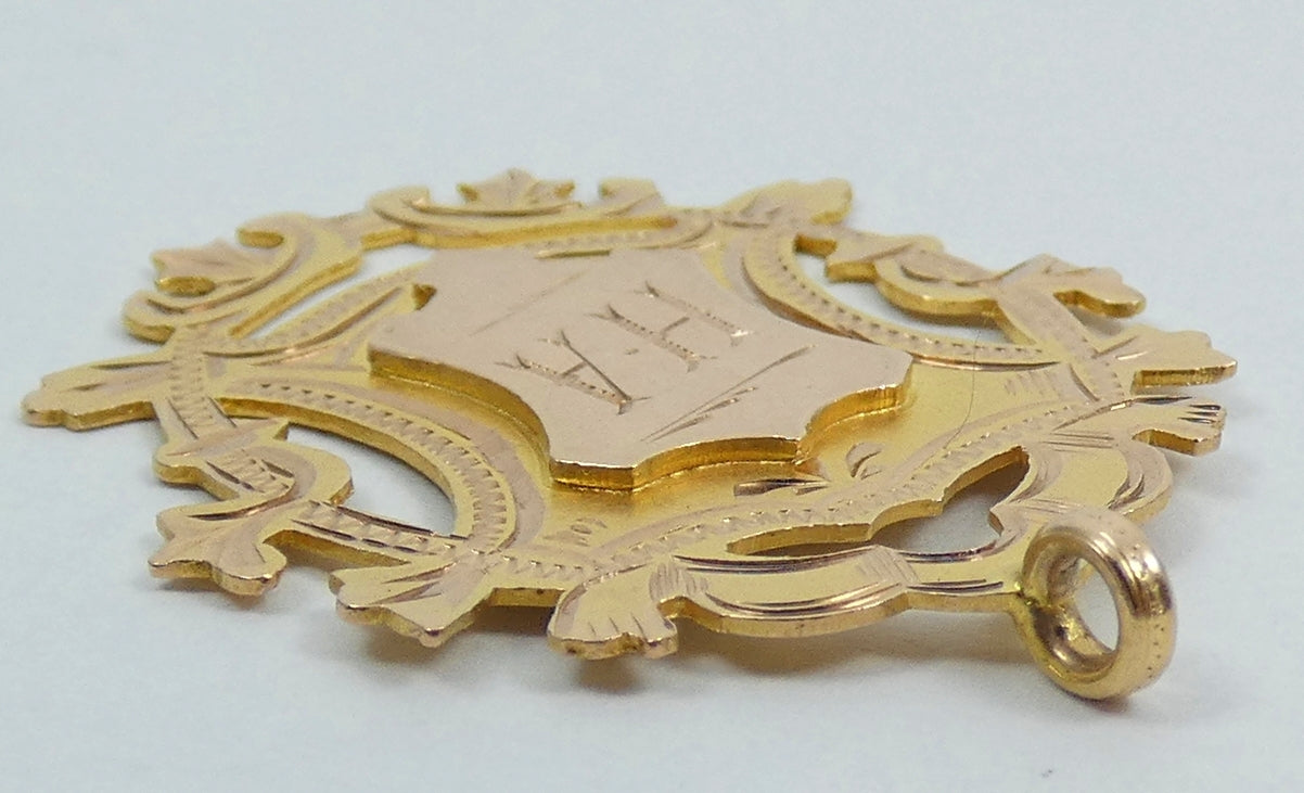 Antique 1914 Solid 9ct Yellow Gold Cricket Sports Medal Fob Pendant DSPS Batting