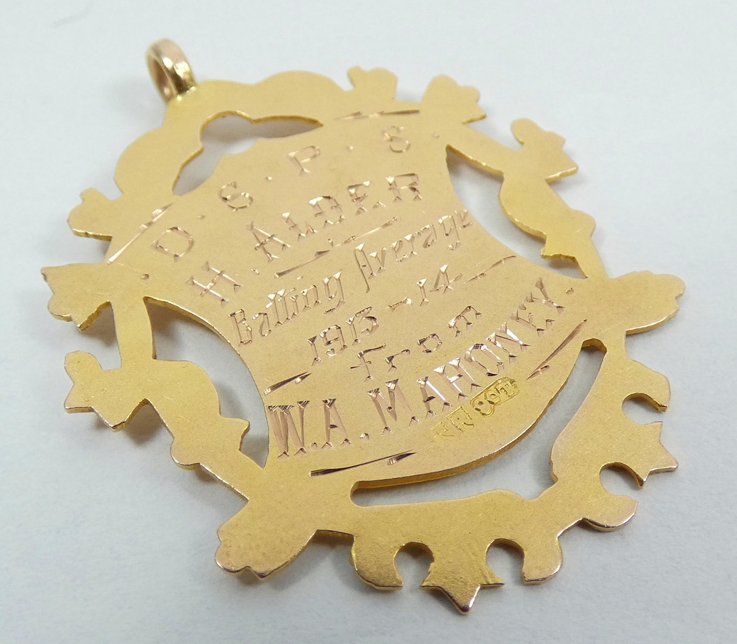Antique 1914 Solid 9ct Yellow Gold Cricket Sports Medal Fob Pendant DSPS Batting