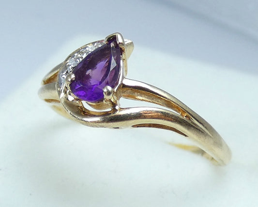 Solid 9ct Yellow Gold Pear Cut Purple Amethyst Diamond Dress Ring Size 6.5 M 52