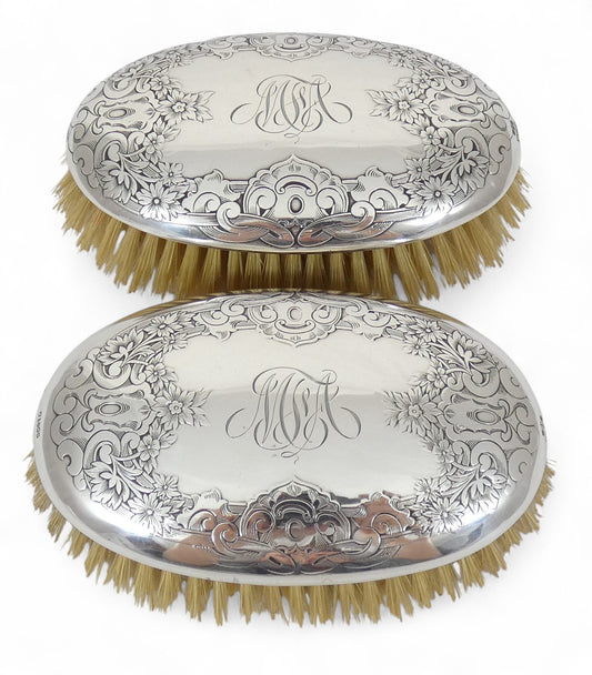 Vintage Pair of Gorham Sterling Silver Oval Clothes Brushes Brush Set C1605 Hair