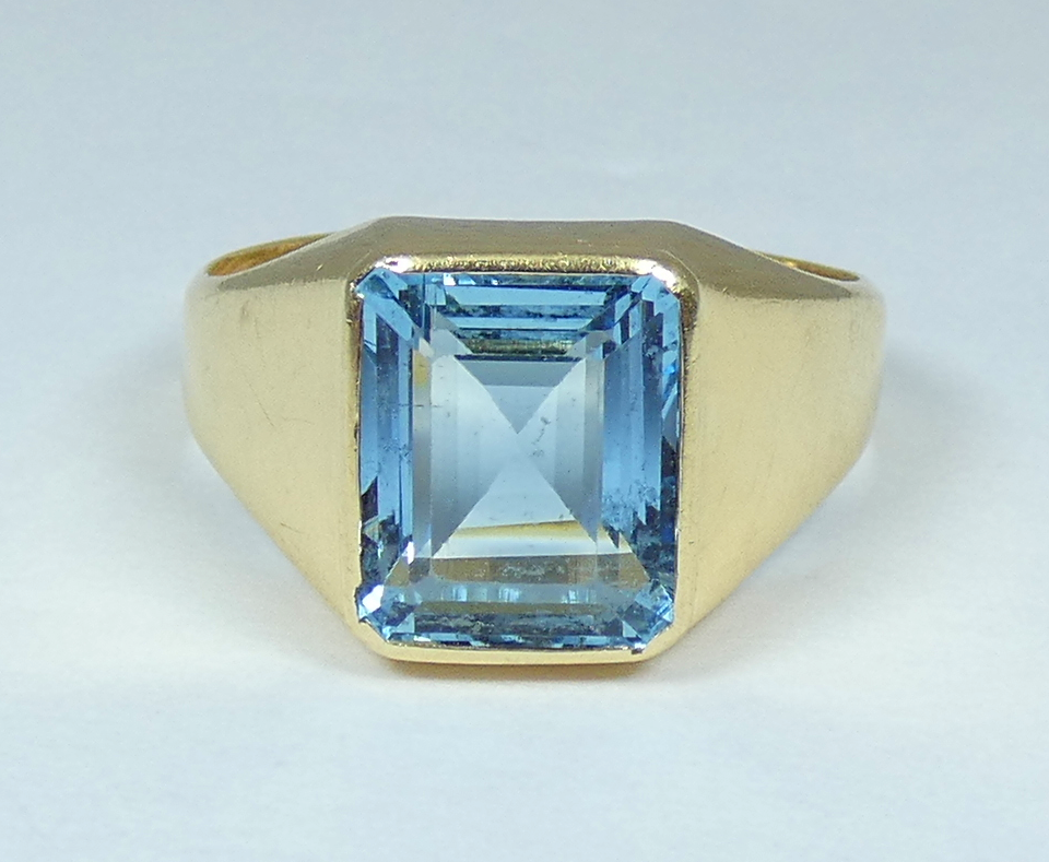 Vintage Heavy Solid 18ct Yellow Gold Blue Spinel Signet Dress Ring Size 10 T 61