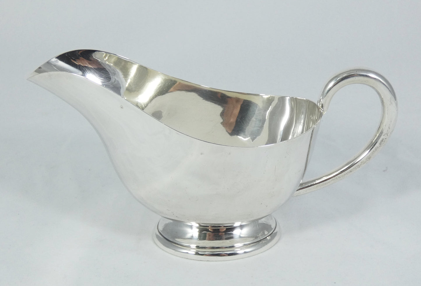 Antique Edwardian 1915 Large Sterling Silver Gravy Boat Sauce Jug Walker & Hall