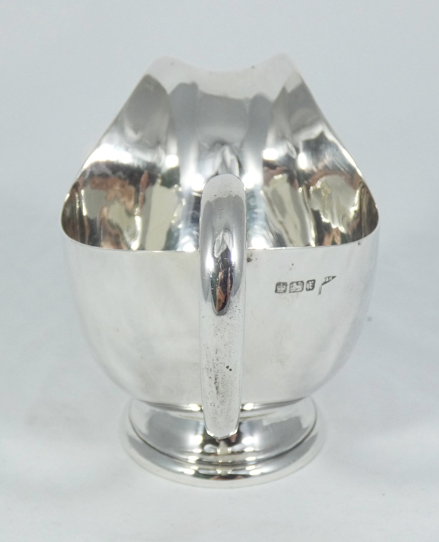 Antique Edwardian 1915 Large Sterling Silver Gravy Boat Sauce Jug Walker & Hall