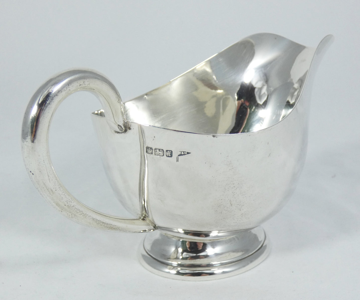 Antique Edwardian 1915 Large Sterling Silver Gravy Boat Sauce Jug Walker & Hall