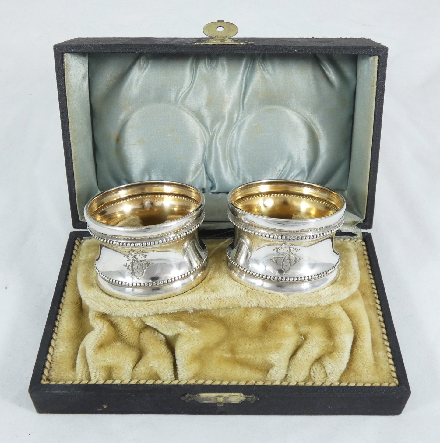 Antique Art Deco Boxed Pair of Dutch Solid 833 Silver Napkin Serviette Rings Set