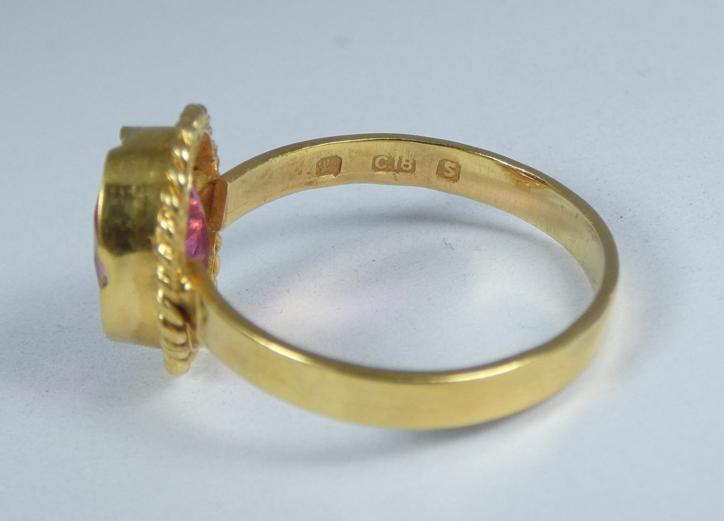Vintage Solid 18ct Yellow Gold Pink Tourmaline Glass Cocktail Ring Size 7.5 O 55