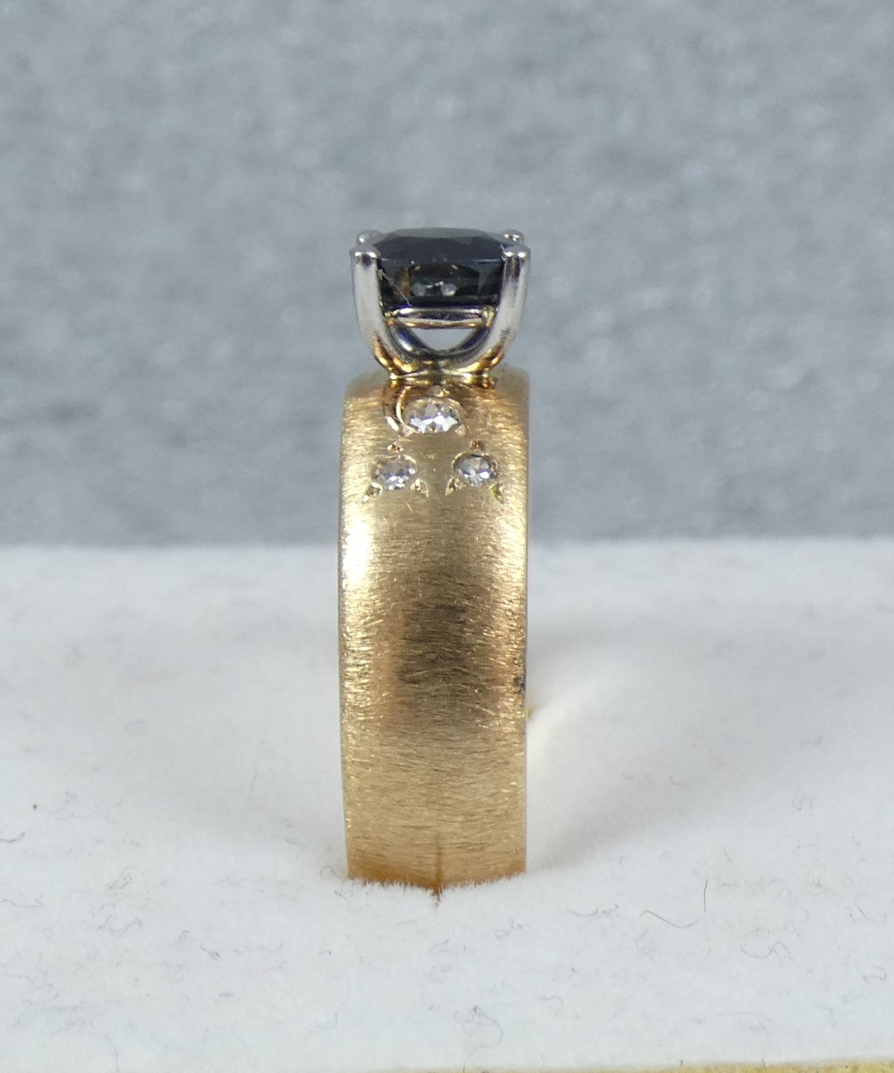 Vintage Solid 18ct Yellow Gold Natural Sapphire Diamond Dress Ring Size 6.5 M 52