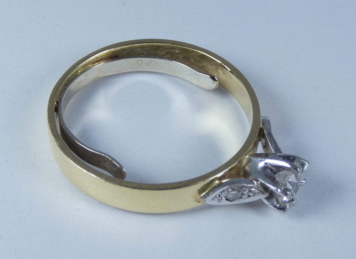 Vintage Solid 18ct Yellow Gold Platinum Diamond Engagement Band Ring Size 8 P 56