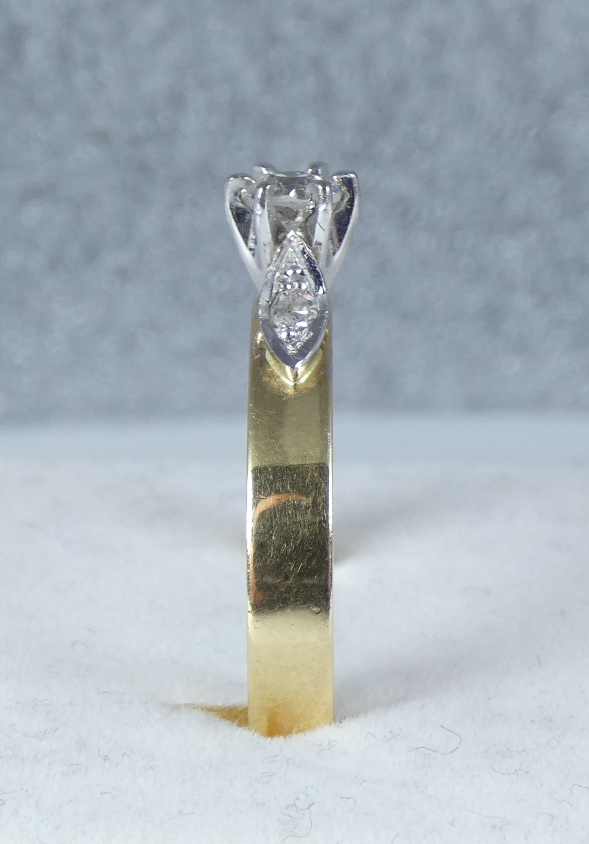 Vintage Solid 18ct Yellow Gold Platinum Diamond Engagement Band Ring Size 8 P 56