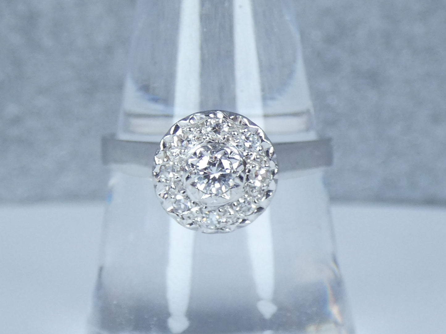 Solid 18ct White Gold & .25ct Diamond Engagement Dress Band Ring Size 8.5 Q 58