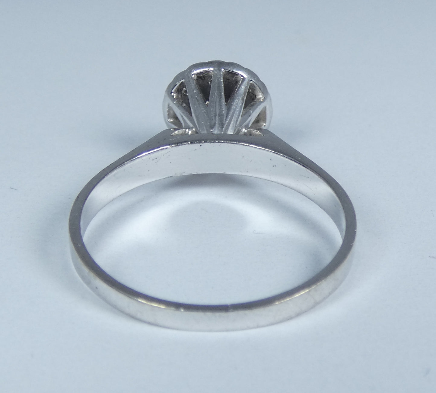 Solid 18ct White Gold & .25ct Diamond Engagement Dress Band Ring Size 8.5 Q 58