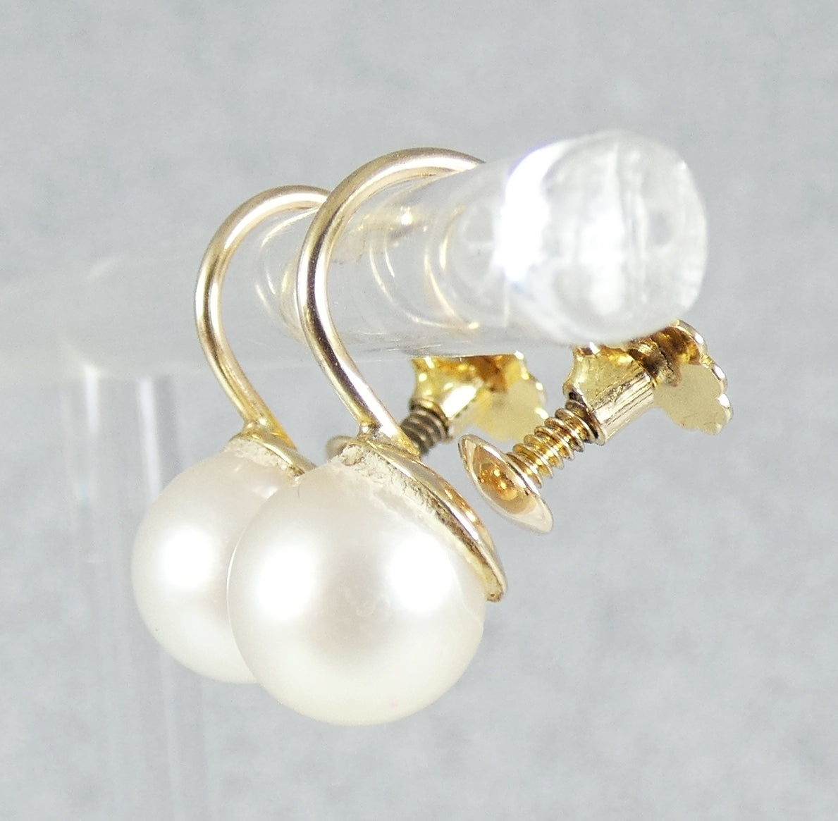 Vintage Pair Set of Solid 9ct Yellow Gold & 7.5mm Pearl Screw On Back Earrings