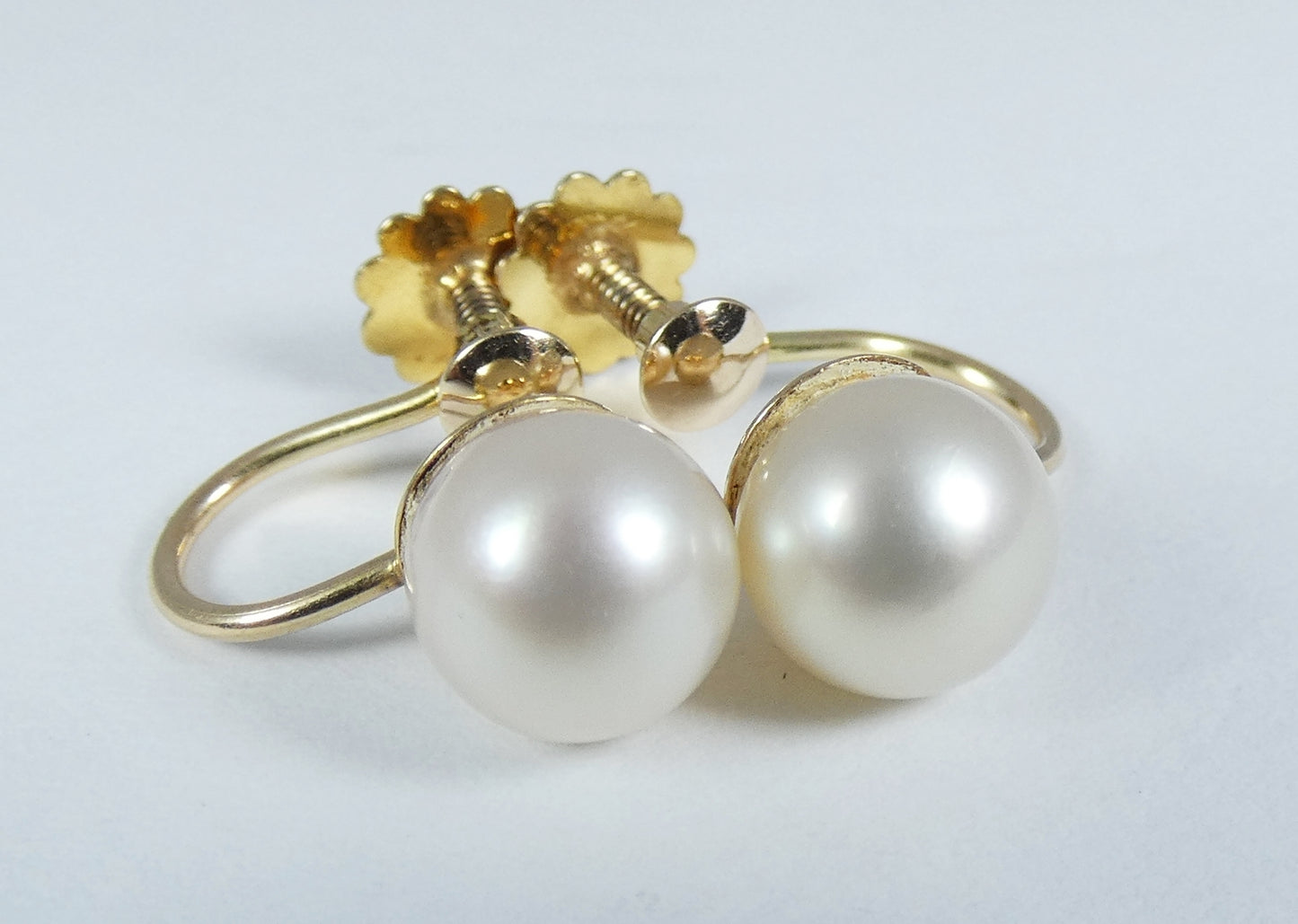 Vintage Pair Set of Solid 9ct Yellow Gold & 7.5mm Pearl Screw On Back Earrings