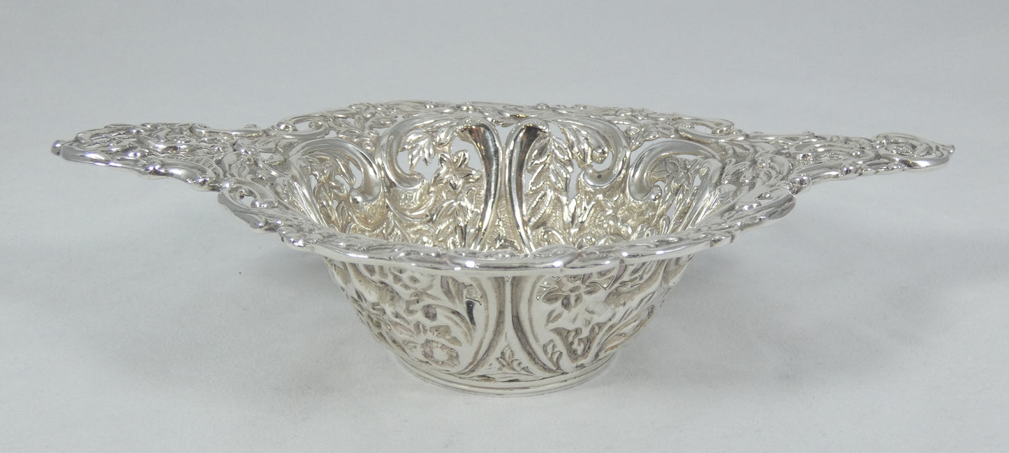 Antique Edwardian 1912 Sterling Silver Bon Bon Lolly Dish Bowl Plate Repousse HM