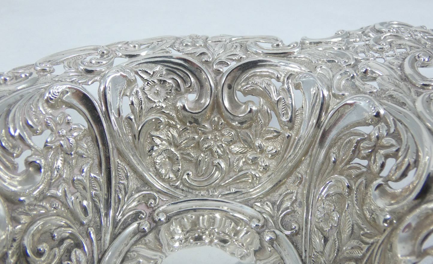 Antique Edwardian 1912 Sterling Silver Bon Bon Lolly Dish Bowl Plate Repousse HM