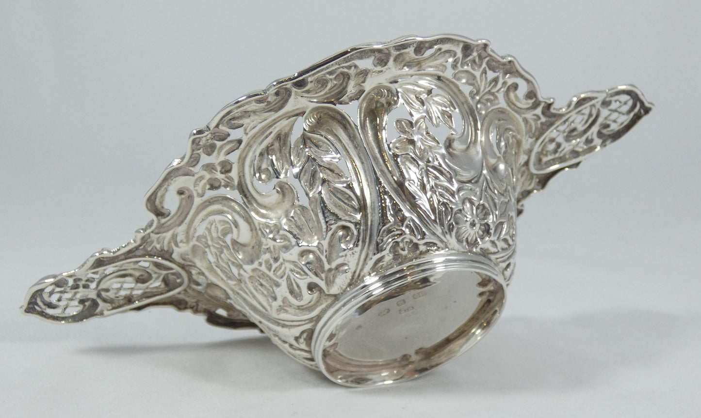Antique Edwardian 1912 Sterling Silver Bon Bon Lolly Dish Bowl Plate Repousse HM