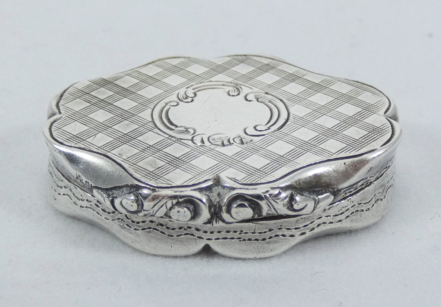 Antique Victorian 1853 Sterling Silver Vinaigrette Scent Pill Box & Grille Case