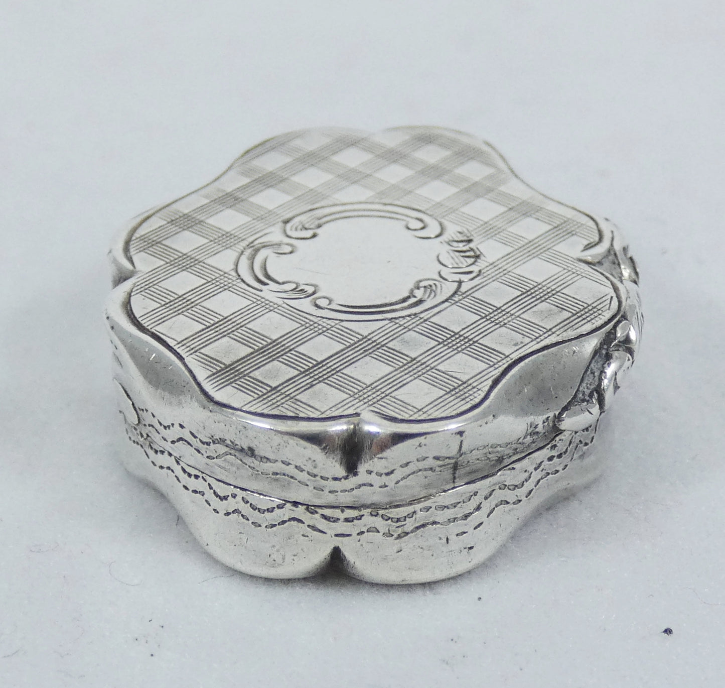 Antique Victorian 1853 Sterling Silver Vinaigrette Scent Pill Box & Grille Case