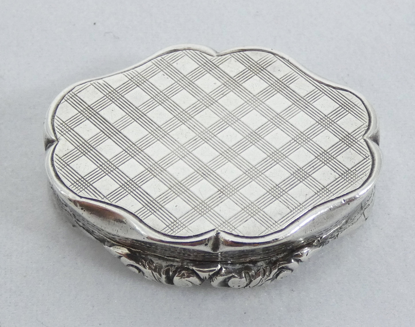Antique Victorian 1853 Sterling Silver Vinaigrette Scent Pill Box & Grille Case