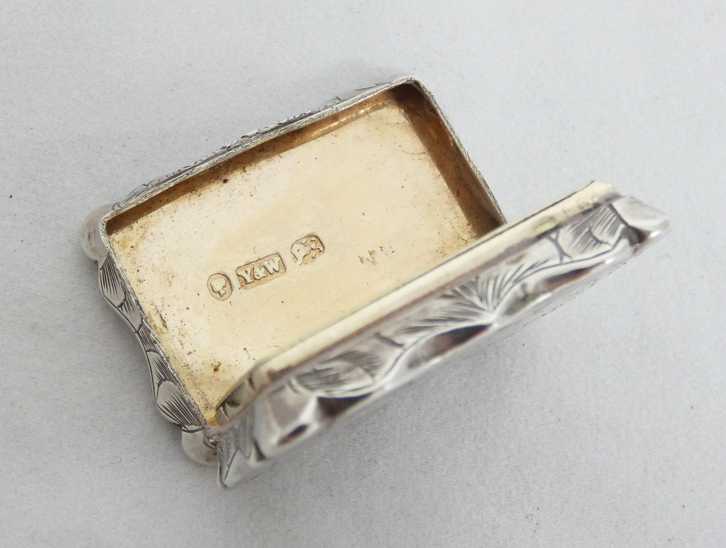 Antique Victorian 1853 Sterling Silver Vinaigrette Scent Pill Box & Grille Case