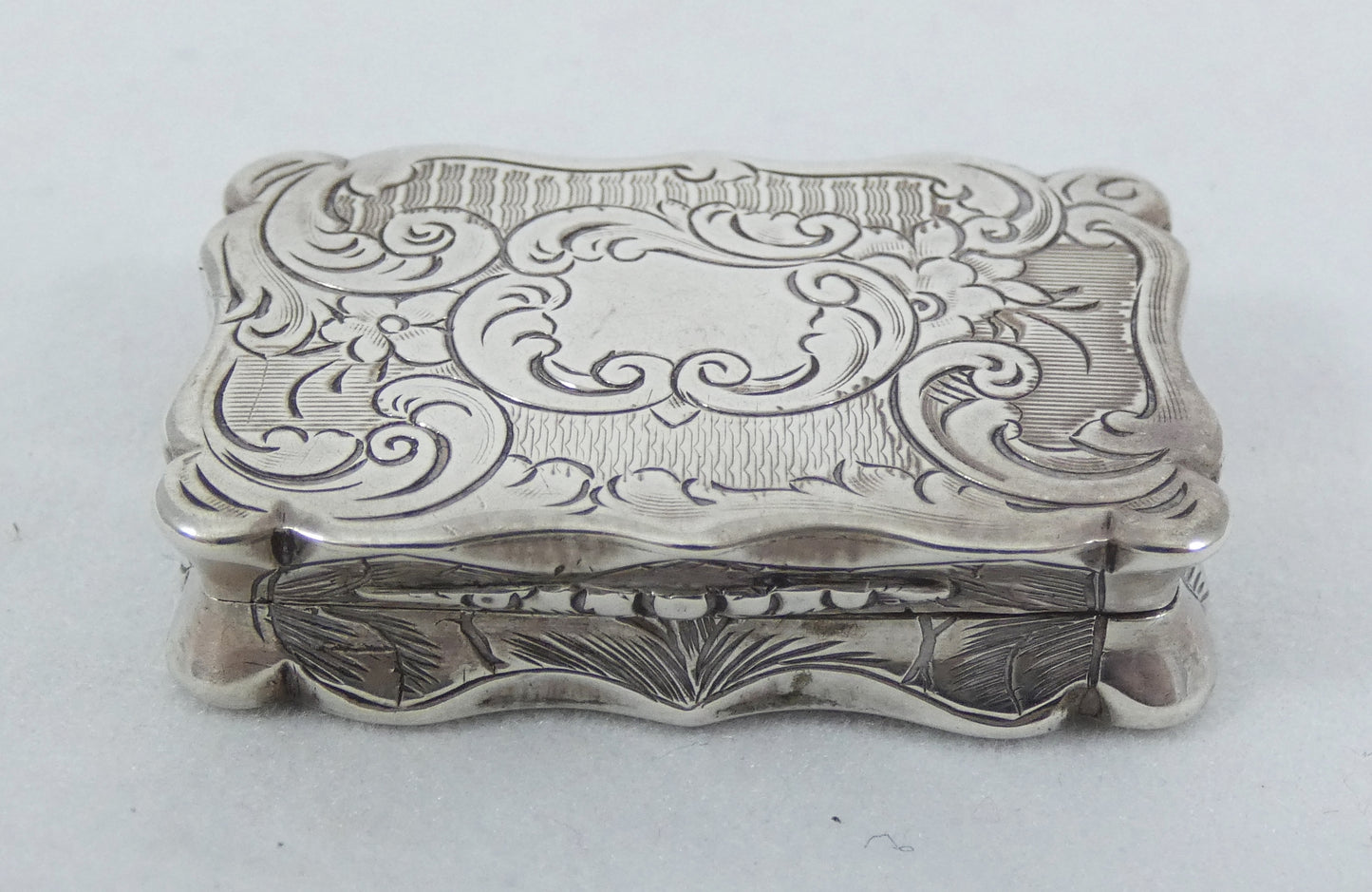 Antique Victorian 1853 Sterling Silver Vinaigrette Scent Pill Box & Grille Case