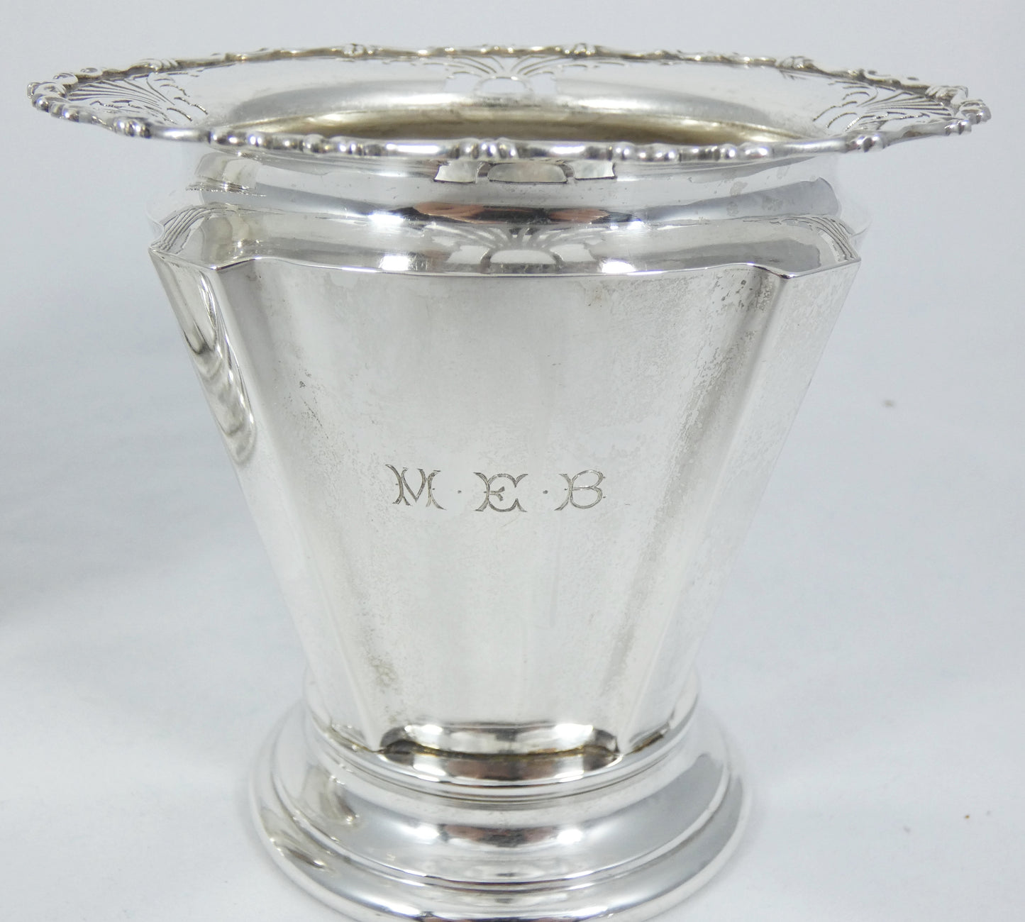 Antique Edwardian 1910 Pair of Sterling Silver 12cm Mantle Flower Vases Pots Set