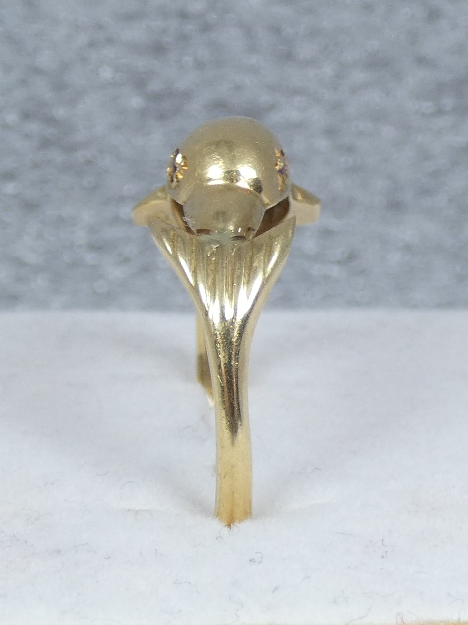 Vintage 18ct Solid Yellow Gold Pink Red Ruby Dolphin Dress Ring Size 8.5 Q 58