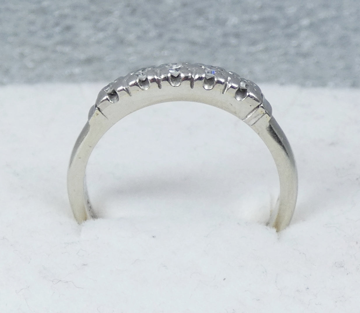 Vintage Solid 18ct White Gold 5 Diamond Eternity Wedding Band Ring Size 6.5 M 52
