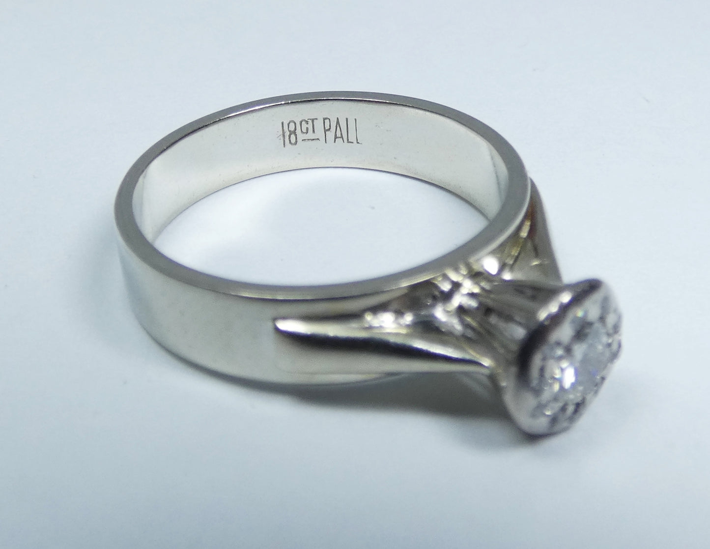 Vintage Solid 18ct White Gold .33ct Diamond Cluster Engagement Dress Ring 8 P 56