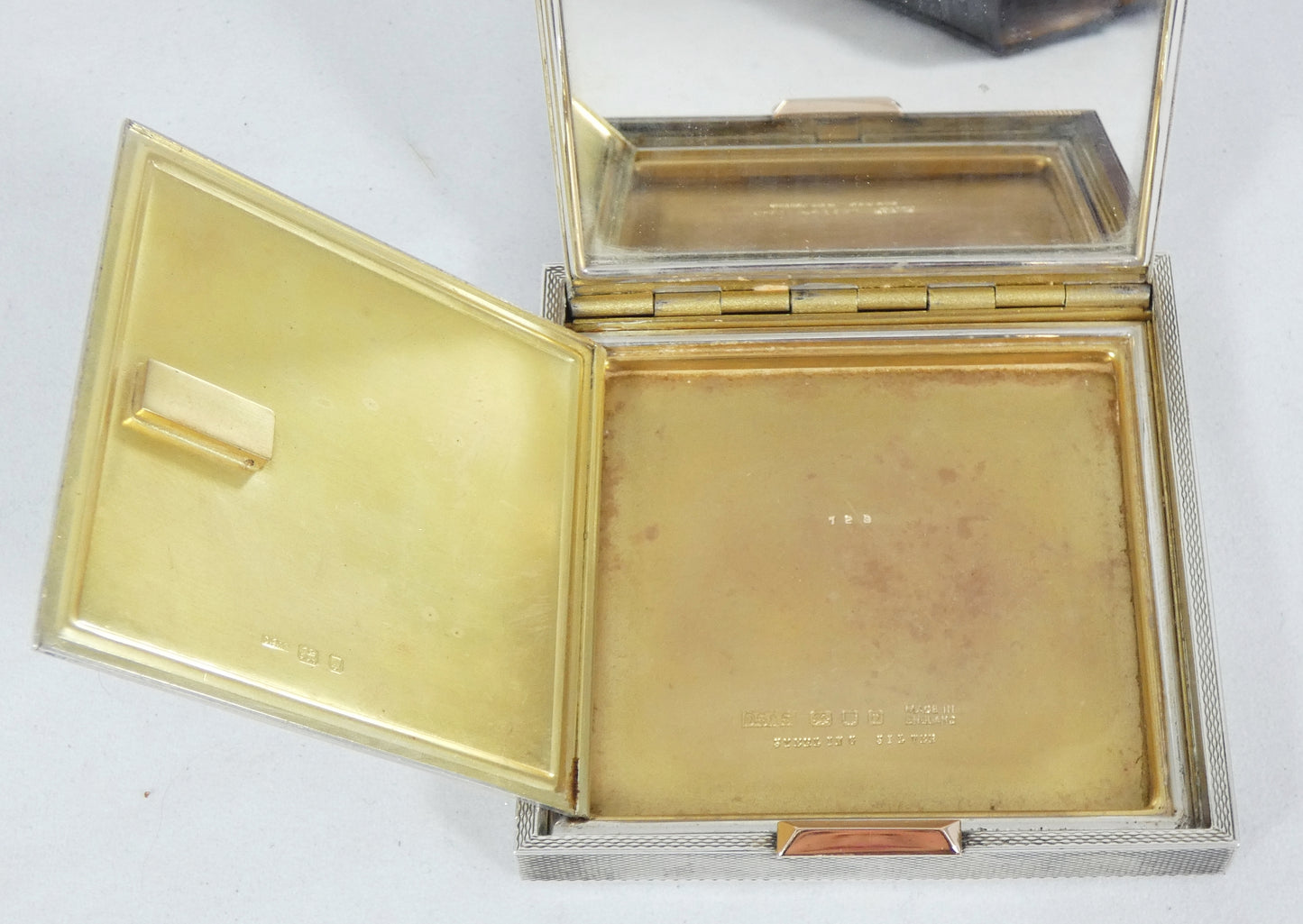Antique Art Deco 1949 Heavy Sterling Silver Cased Ladies Powder Compact Mirror