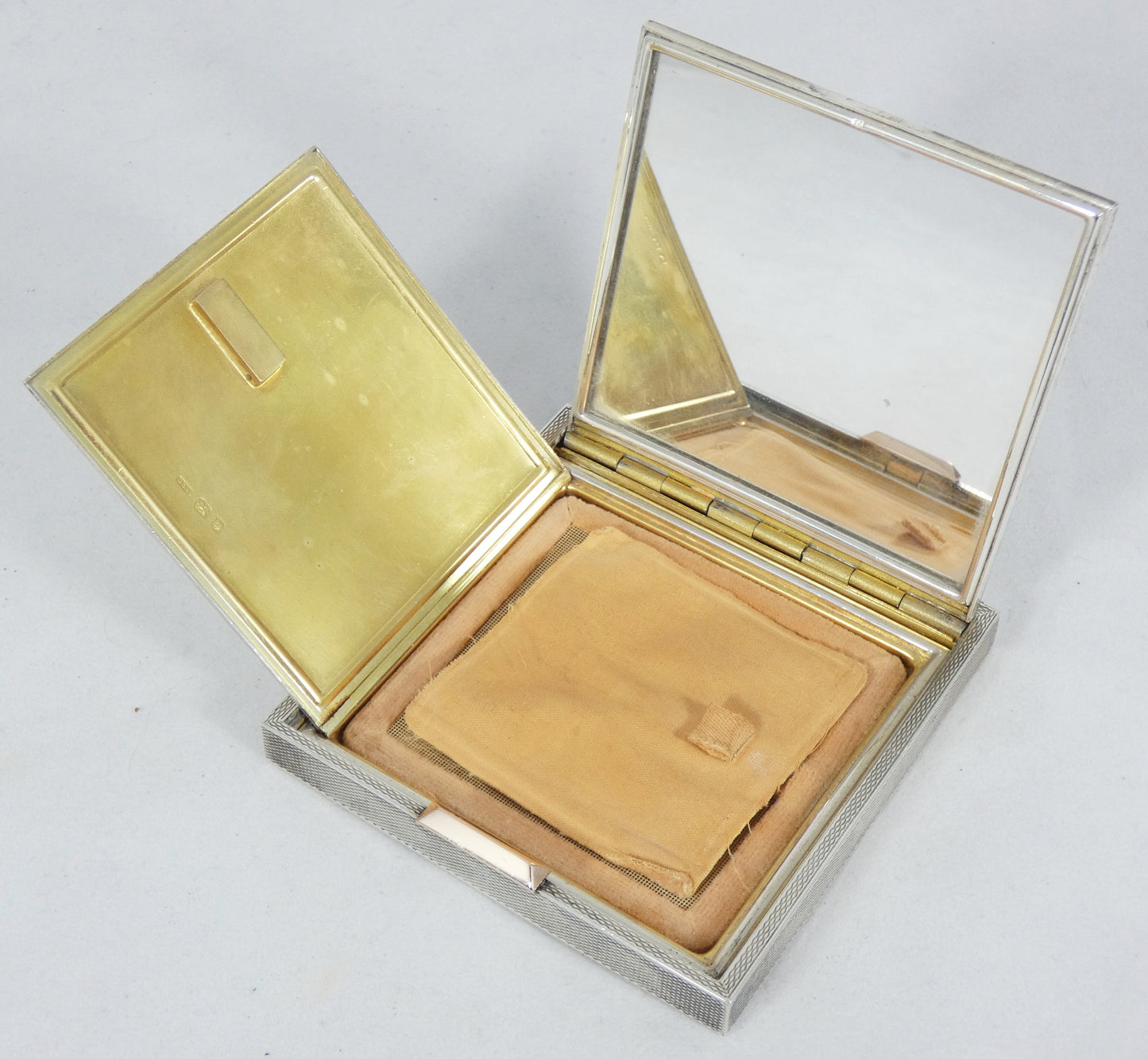 Antique Art Deco 1949 Heavy Sterling Silver Cased Ladies Powder Compact Mirror
