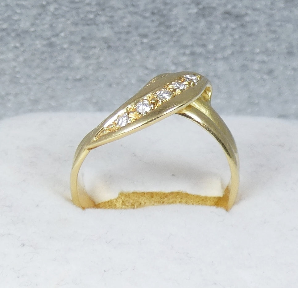 Modern Solid 18ct Yellow Gold 0.15ct Diamond Leaf Dress Ring Size 7.5 O 55 750