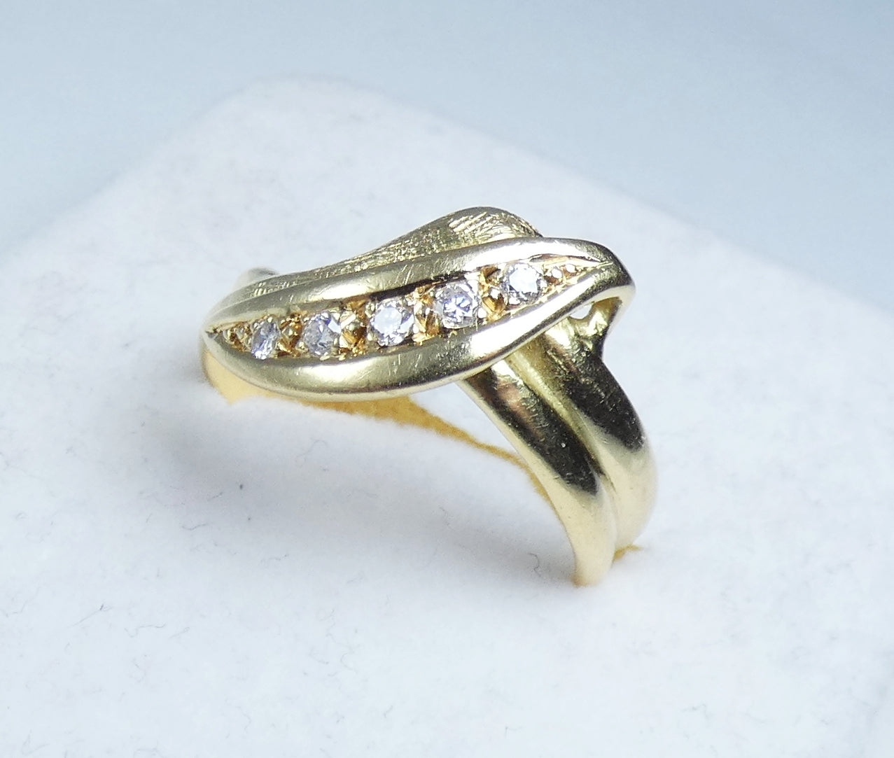 Modern Solid 18ct Yellow Gold 0.15ct Diamond Leaf Dress Ring Size 7.5 O 55 750