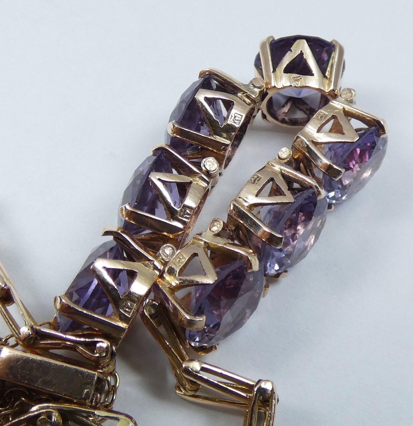 Vintage Egyptian Solid 12ct Yellow Gold 19cm Colour Change Alexandrite Bracelet
